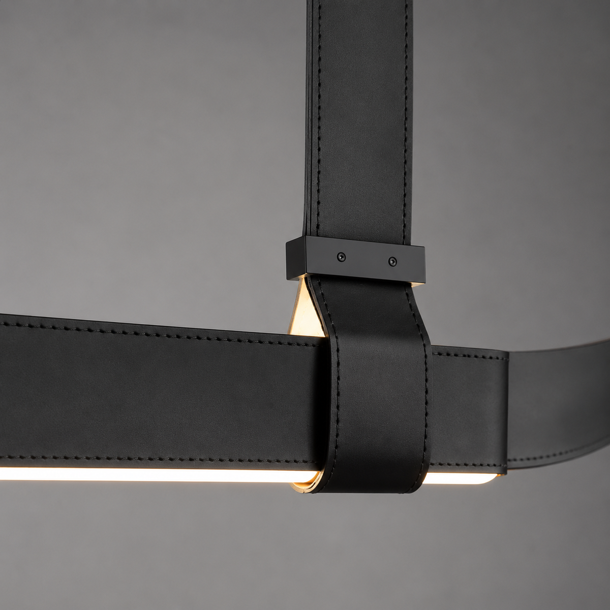 Люстра підвісна чорна видовжена із шкіряним декором L - 150 cm Black Leather Lamp 260622-100008063
