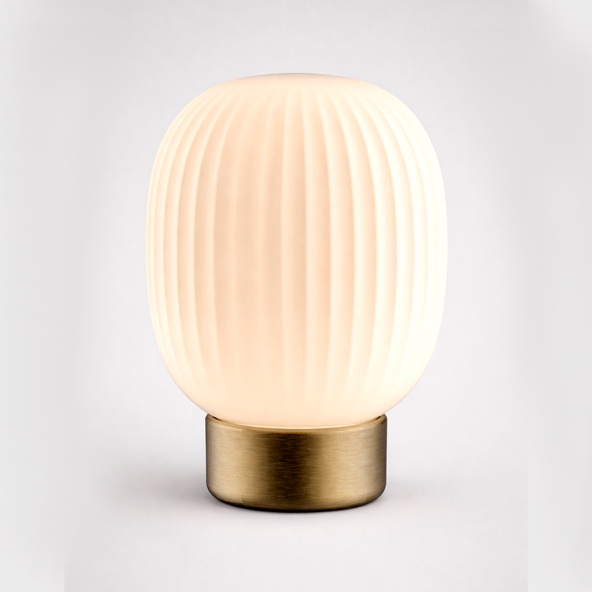 Лампа настільна золота з білим ребристим плафоном H-14,2 cm Led 1,8W White Stripes Bulb 260240-100007500