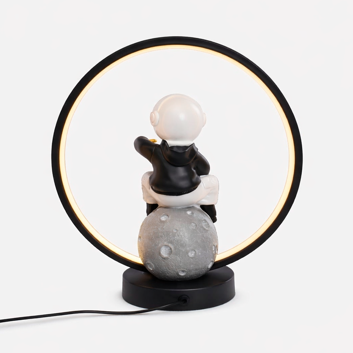 Настільна лампа з оригінальним плафоном H-33 cm Led 4W Black Astronaut 260240-100007504