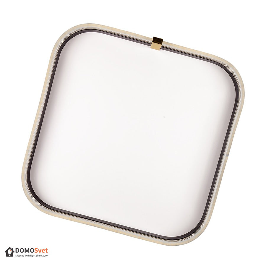 Квадратний стельовий світильник з матованим акриловим розсіювачем