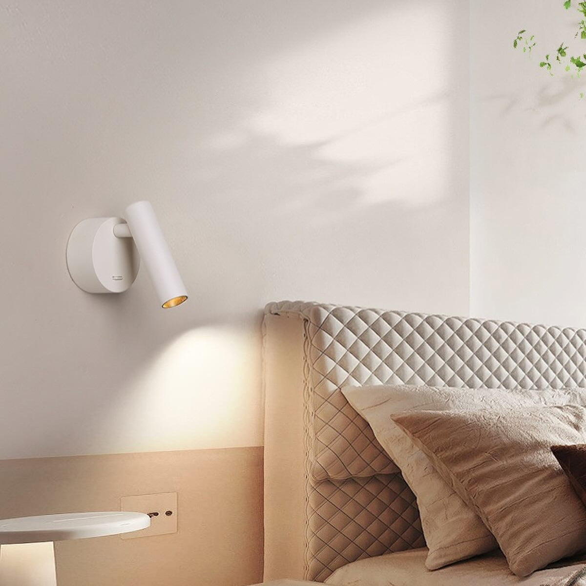 Настінний світильник білий з вимикачем D-7.7 cm Led 3W 3000K White Circle 260528-100007990