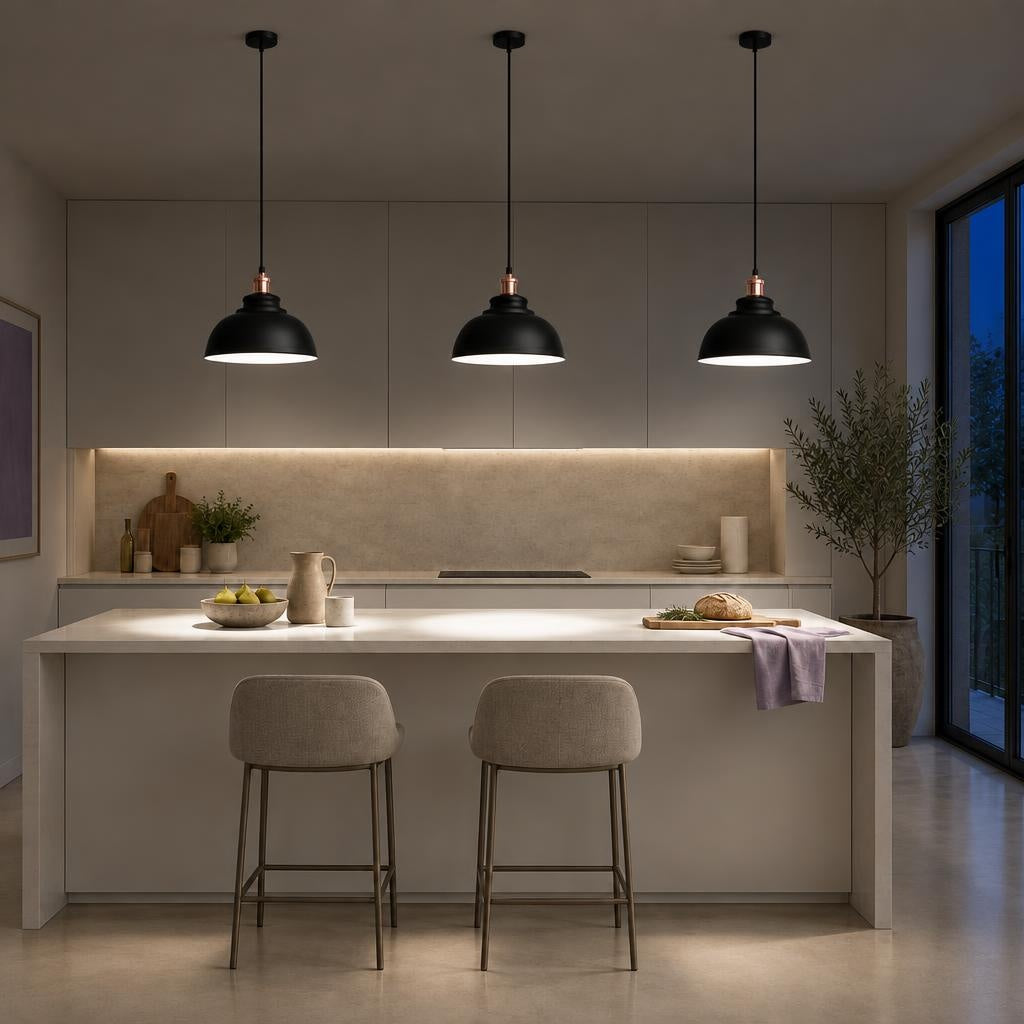 Візуалізація увечері: Підвісний світильник у стилі лофт з круглим металевим плафоном