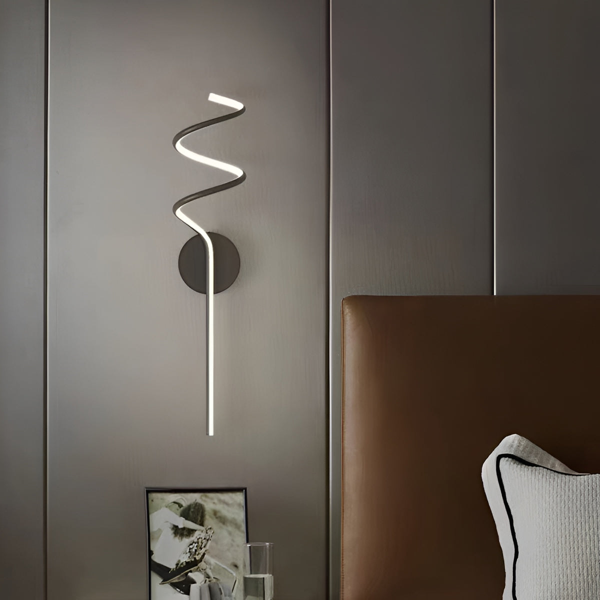 Настінний світильник H-70cm / H-90 cm Led 16W/22W 4000K Black Spiral wave 241080-100003926