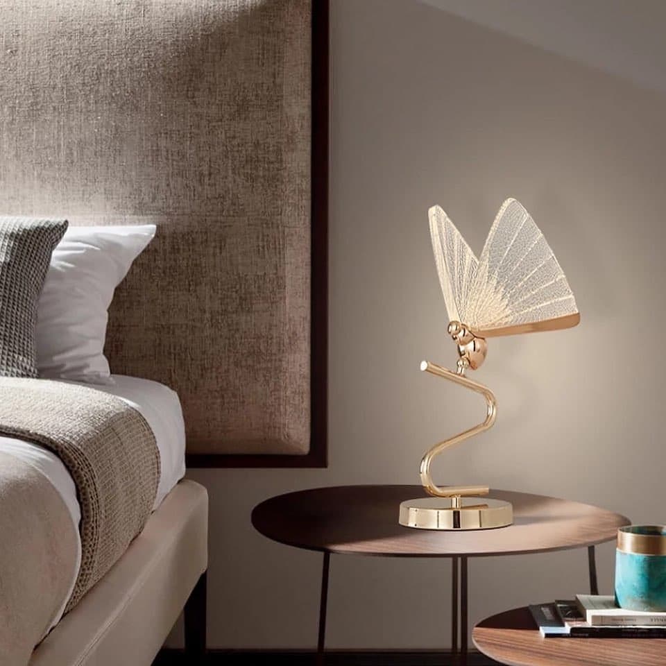 Настільна лампа H-41 cm W-17 cm Gloss Butterfly Gold 211222-100000551