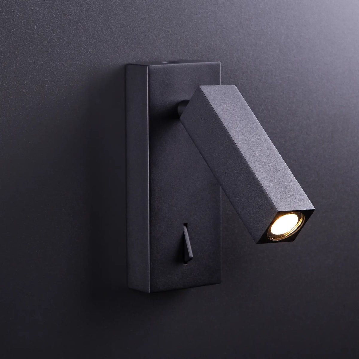 Світильник настінний зі спотом з вимикачем на корпусі W-60 cm H-15 cm Led 3W Reader Black 240626-100003380
