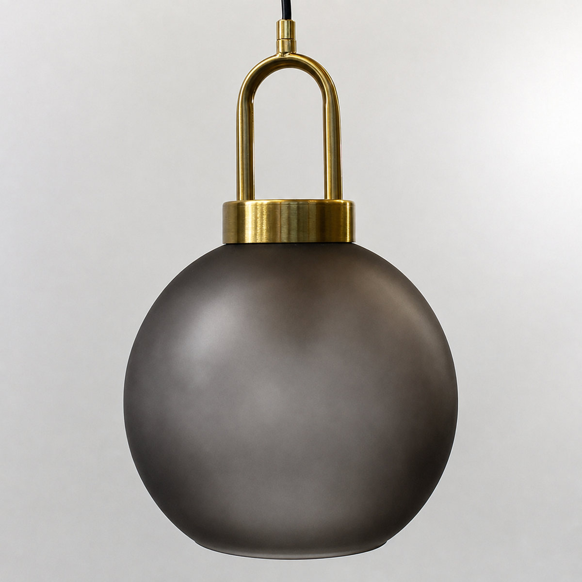 Світильник підвісний золотий з димчастим круглим плафоном D - 18 cm E27 Gold + Smoke Poise ball 260866-100008529