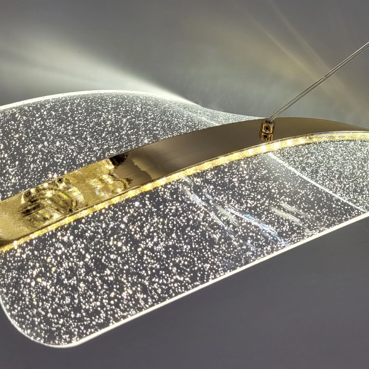 Видовжені люстри золоті L-120 cm Led 40W 4500К Gold Aurora 260735-100008338