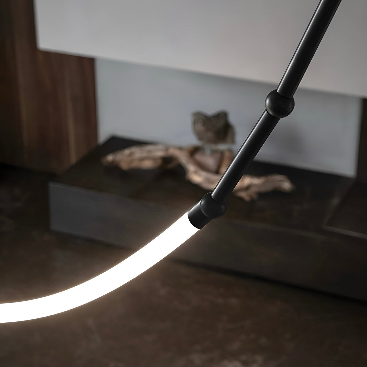 Підвісна люстра чорна Kafie Led Lamp Н-220 см 18W 4000K Black 231118-100002736