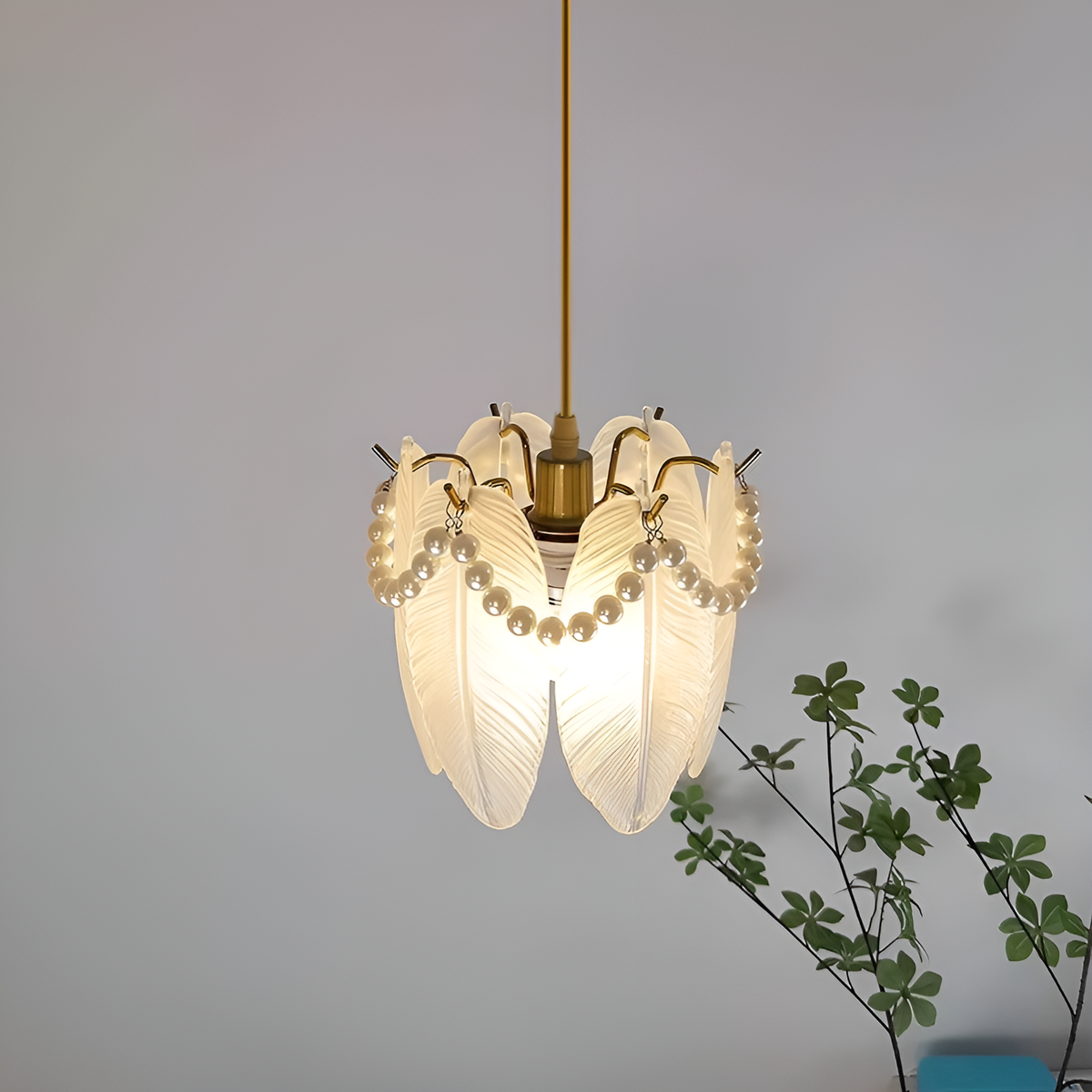 Люстра підвісна Pearl D-20cm Е14 White+Gold 250635-100005190