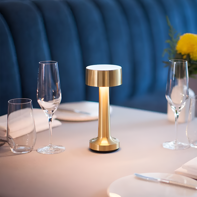 Настільна лампа з акумулятором Brassline Gold 250588-100004670