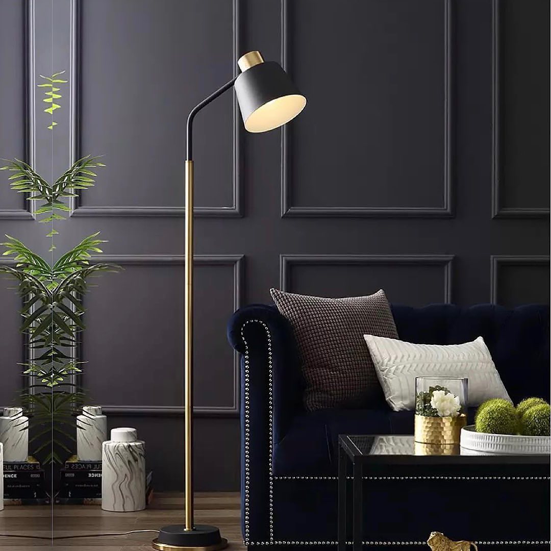 Підлоговий торшер чорний з золотими елементами H-155 cm Black Neng 220922-100001068